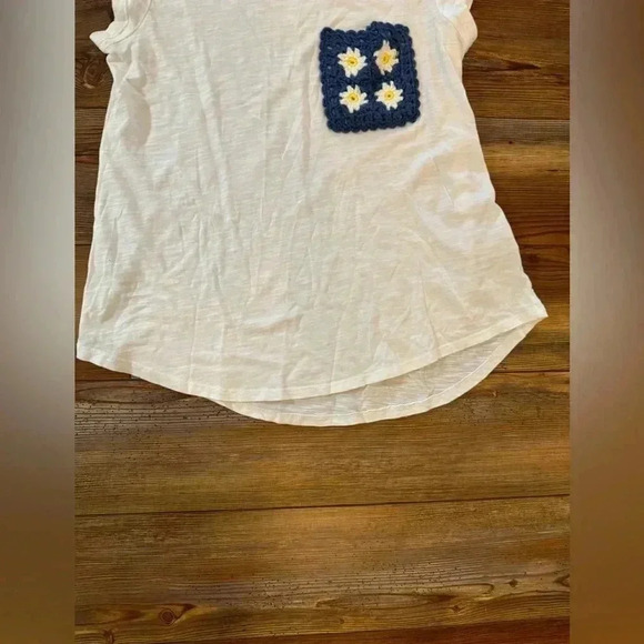 Adorable Cupio Crochet Pocket Tee! Size L - Picture 8 of 9